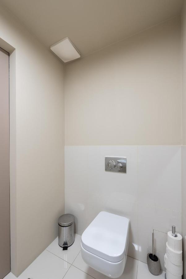 New Luxury Apt With Ac&Parking In The Center Of Prague Apartment Bagian luar foto