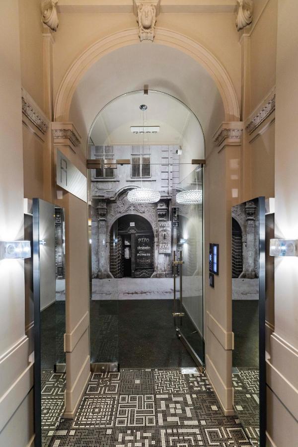 New Luxury Apt With Ac&Parking In The Center Of Prague Apartment Bagian luar foto